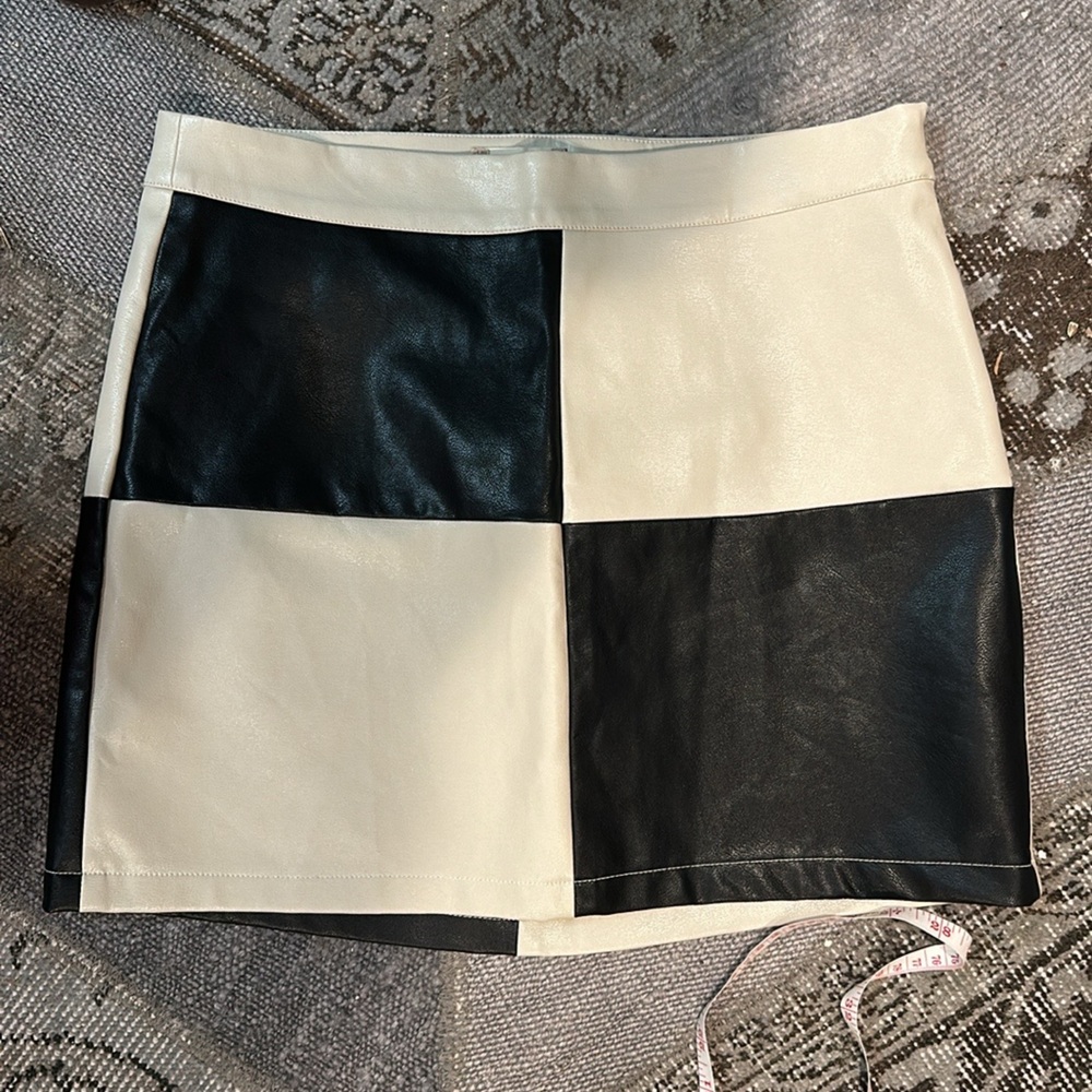 Cute little pleather skirt